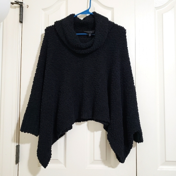 Romeo & Juliet Couture Sweaters - Romeo & Juliet Couture Black Batwing Sweater S M